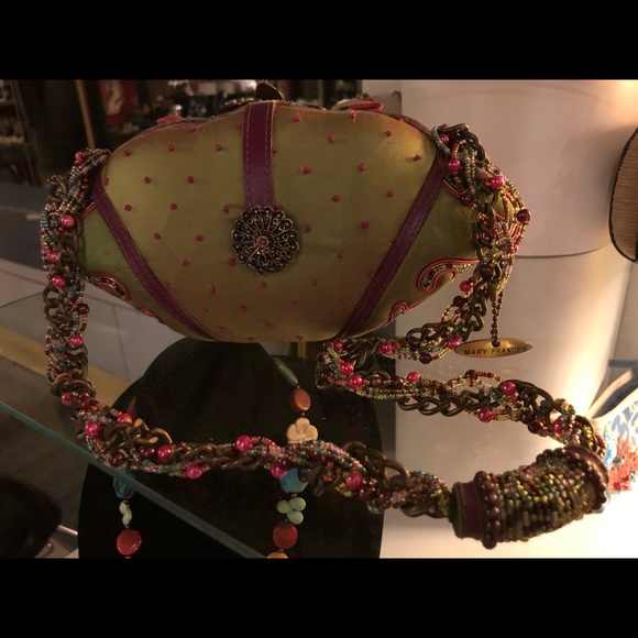 Mary Frances purse - Picture 2 of 3